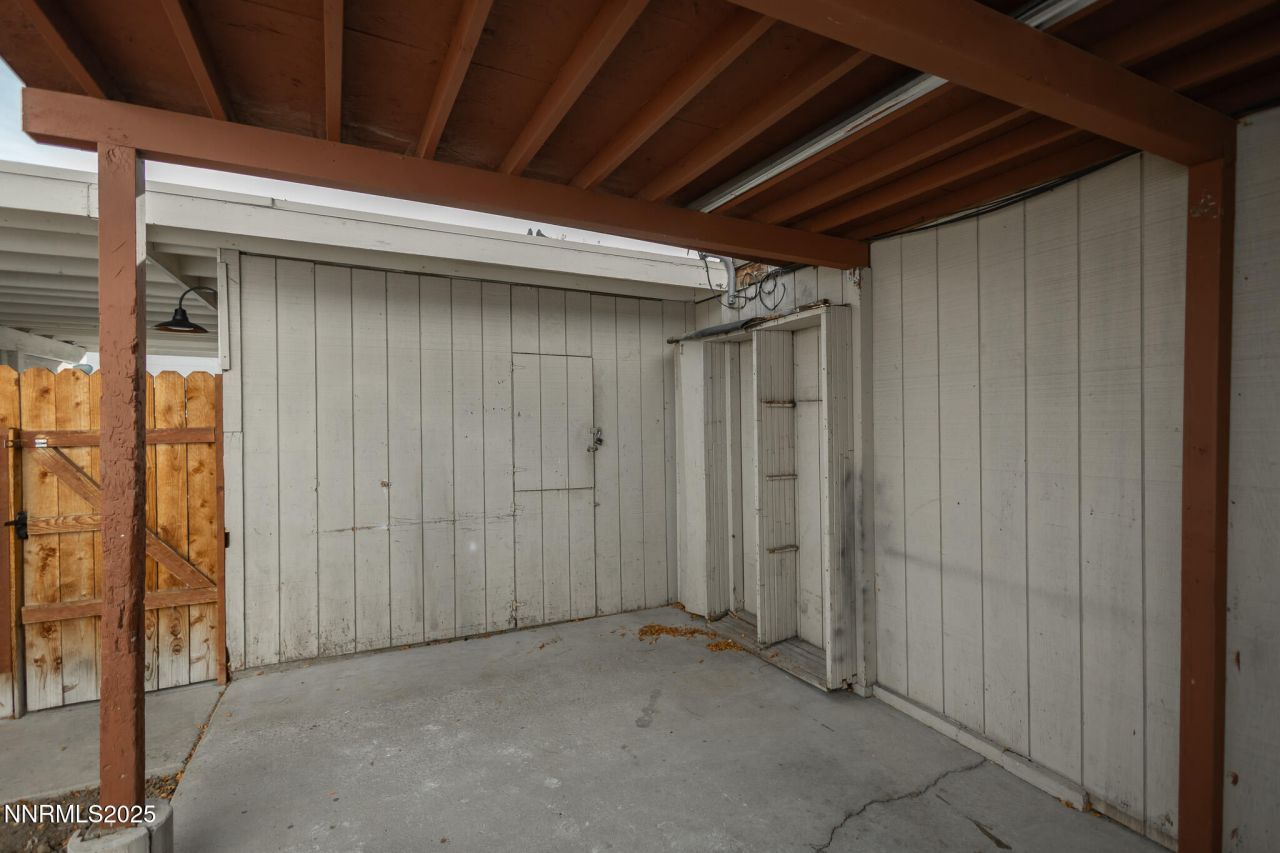 129 Smithridge Park, Reno, NV 89502 Photo