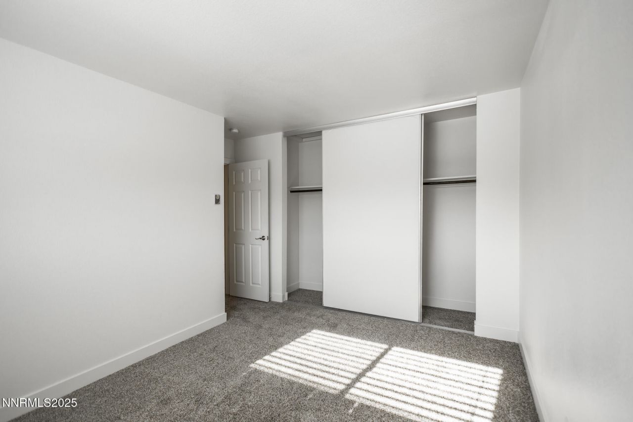 129 Smithridge Park, Reno, NV 89502 Photo