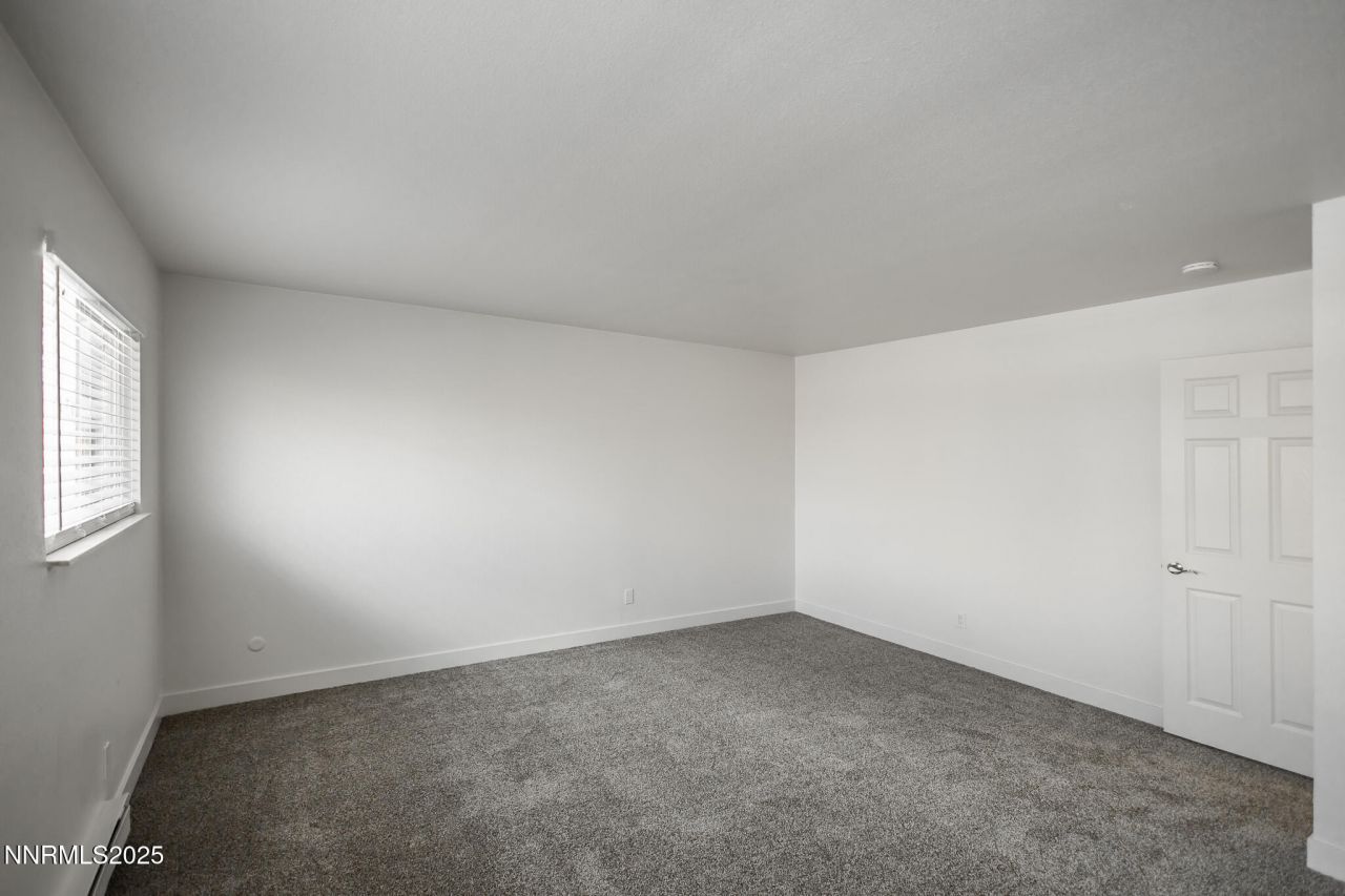 129 Smithridge Park, Reno, NV 89502 Photo