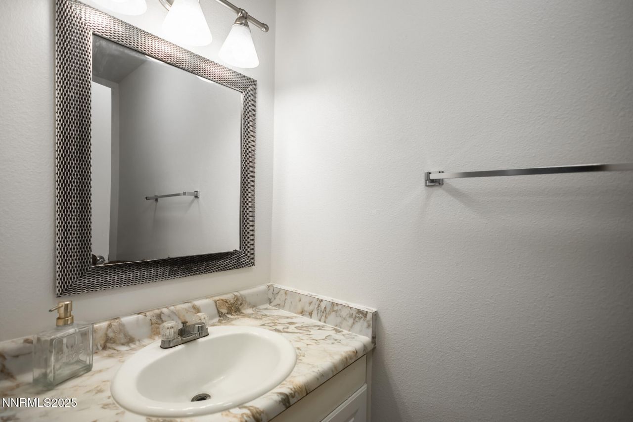 129 Smithridge Park, Reno, NV 89502 Photo