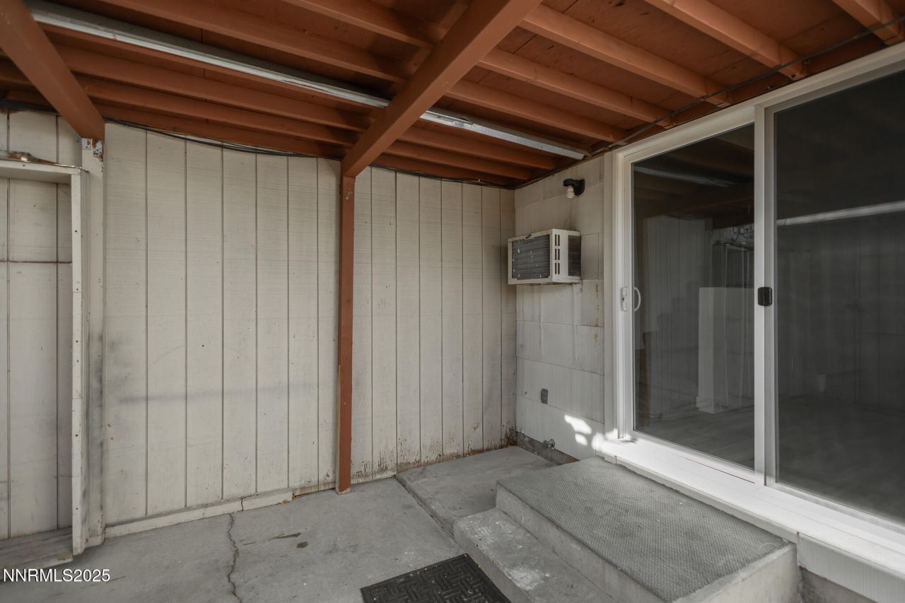 129 Smithridge Park, Reno, NV 89502 Photo