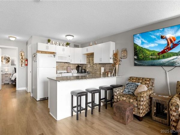 6620 Weston Point Drive, Unit G-11, Osage Beach, MO 65065