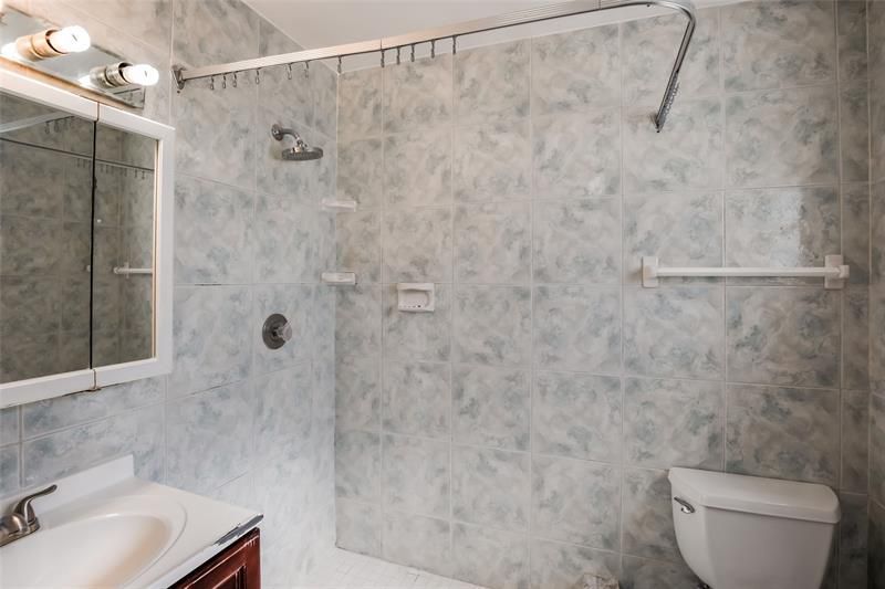 6668 NW 1st St, Margate, FL 33063 Photo