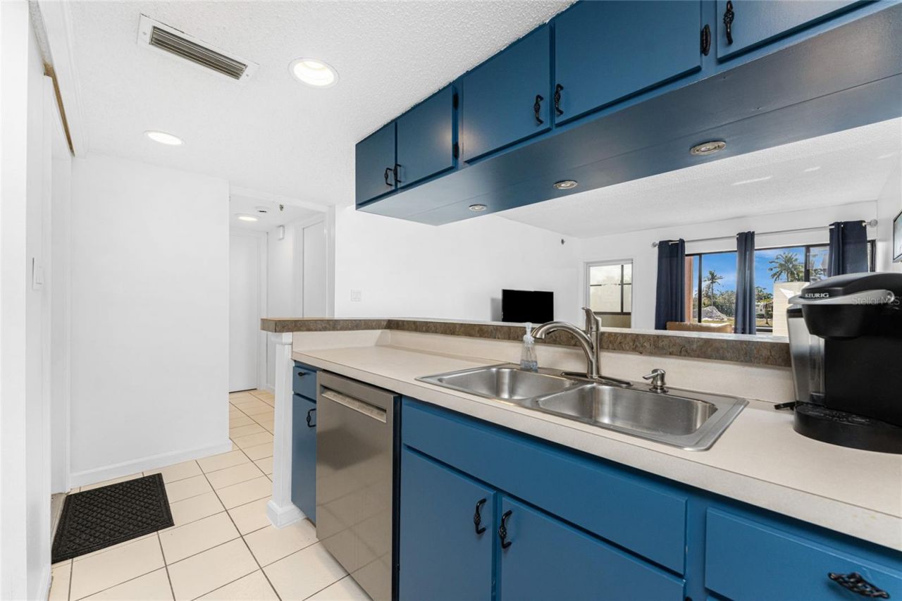 3170 Matecumbe Key Road, Unit 115, Punta Gorda, FL 33955 Photo