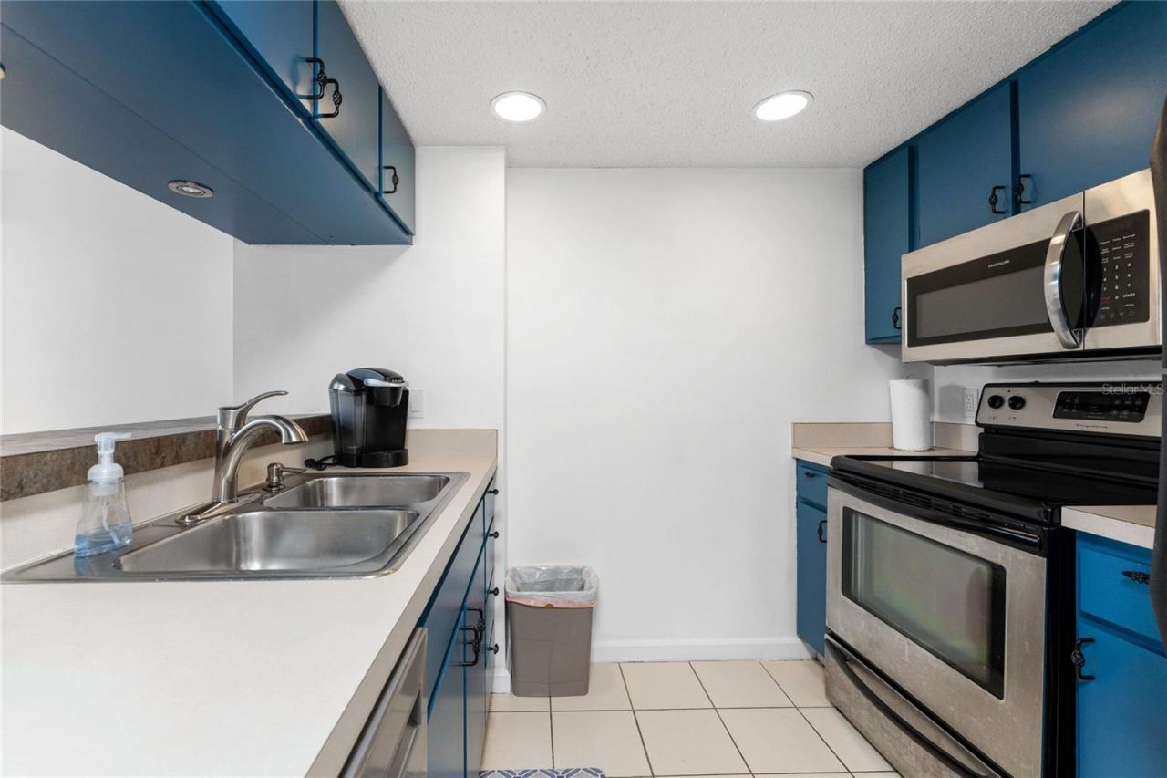 3170 Matecumbe Key Road, Unit 115, Punta Gorda, FL 33955 Photo