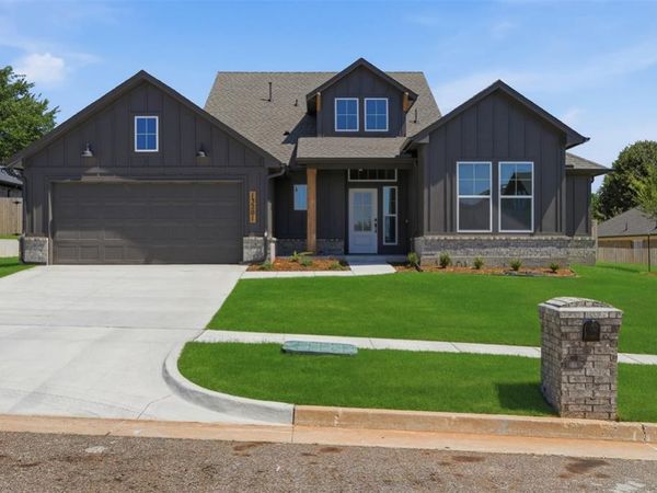 13201 Red Oak Drive, Choctaw, OK 73020