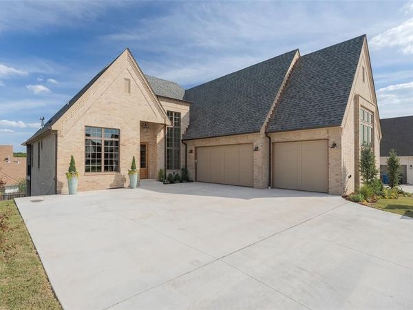 2816 Evening Stroll Drive, Edmond, OK 73034