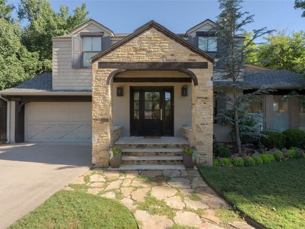 1119 Huntington Avenue, Nichols Hills, OK 73116