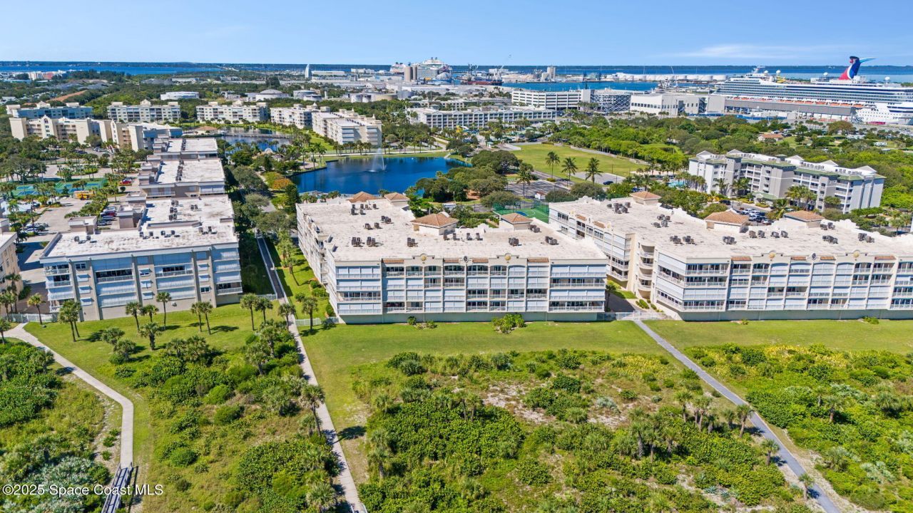 701 Solana Shores Drive, Unit 404, Cape Canaveral, FL 32920 Photo