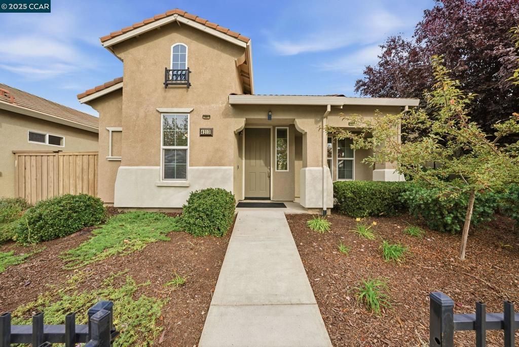 4213 Hovnanian Dr, Sacramento, CA 95834 Main Photo
