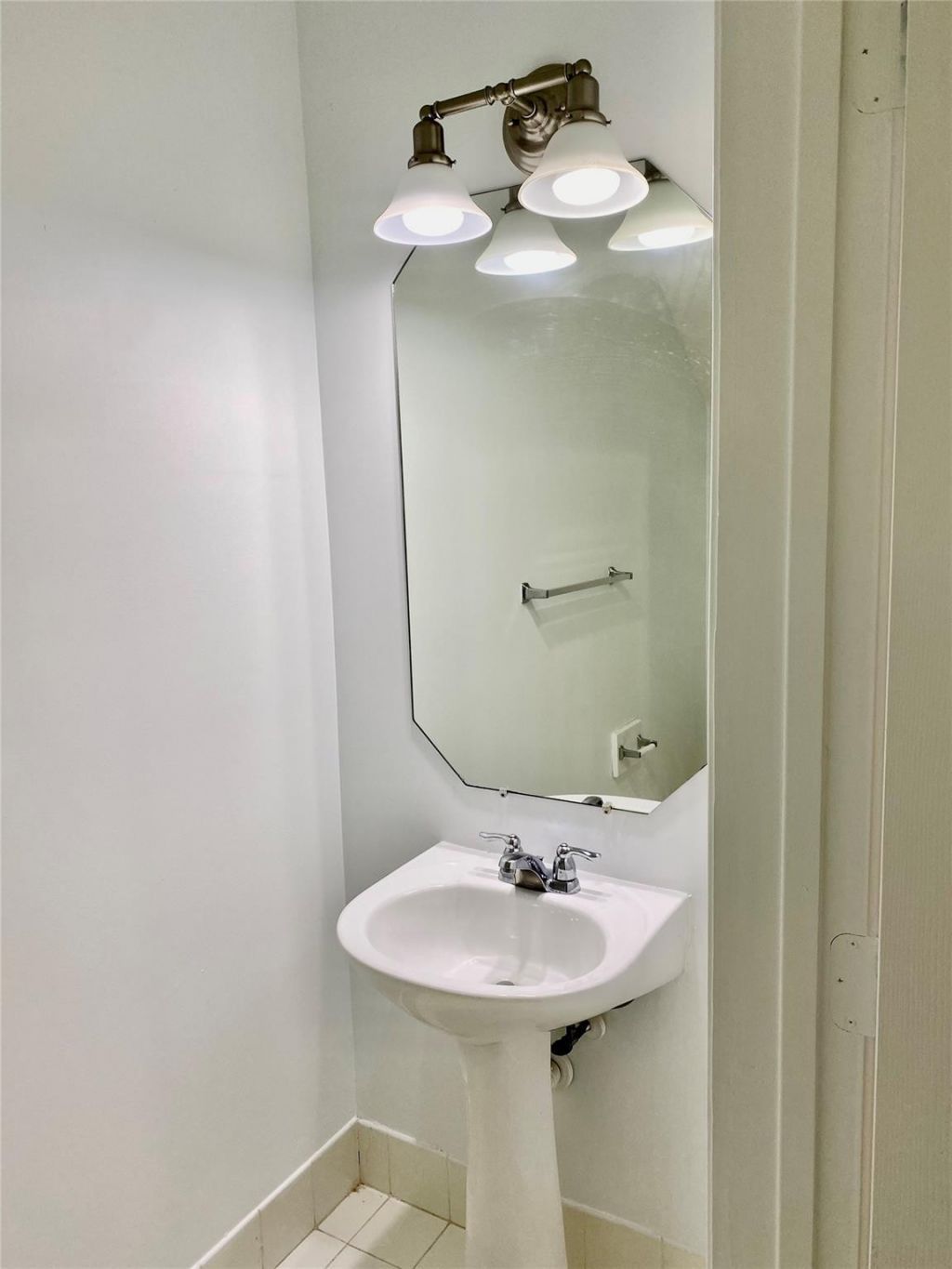 8720 Cypress Walk Court, Unit 8720, Tamarac, FL 33321 Photo