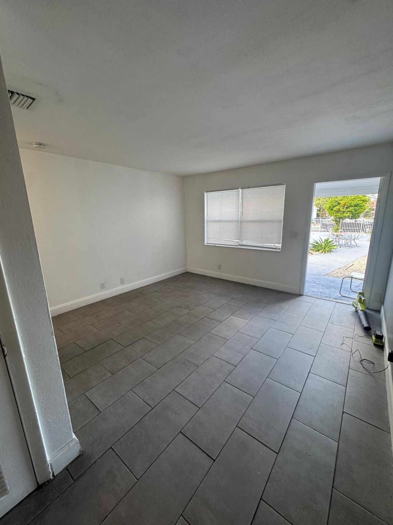 914 3rd Street, Unit 4, West Palm Beach, FL 33401 Photo