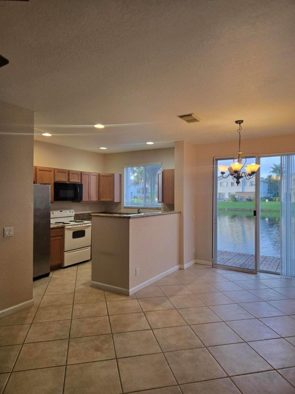 3182 Laurel Ridge Circle, Riviera Beach, FL 33404 Photo