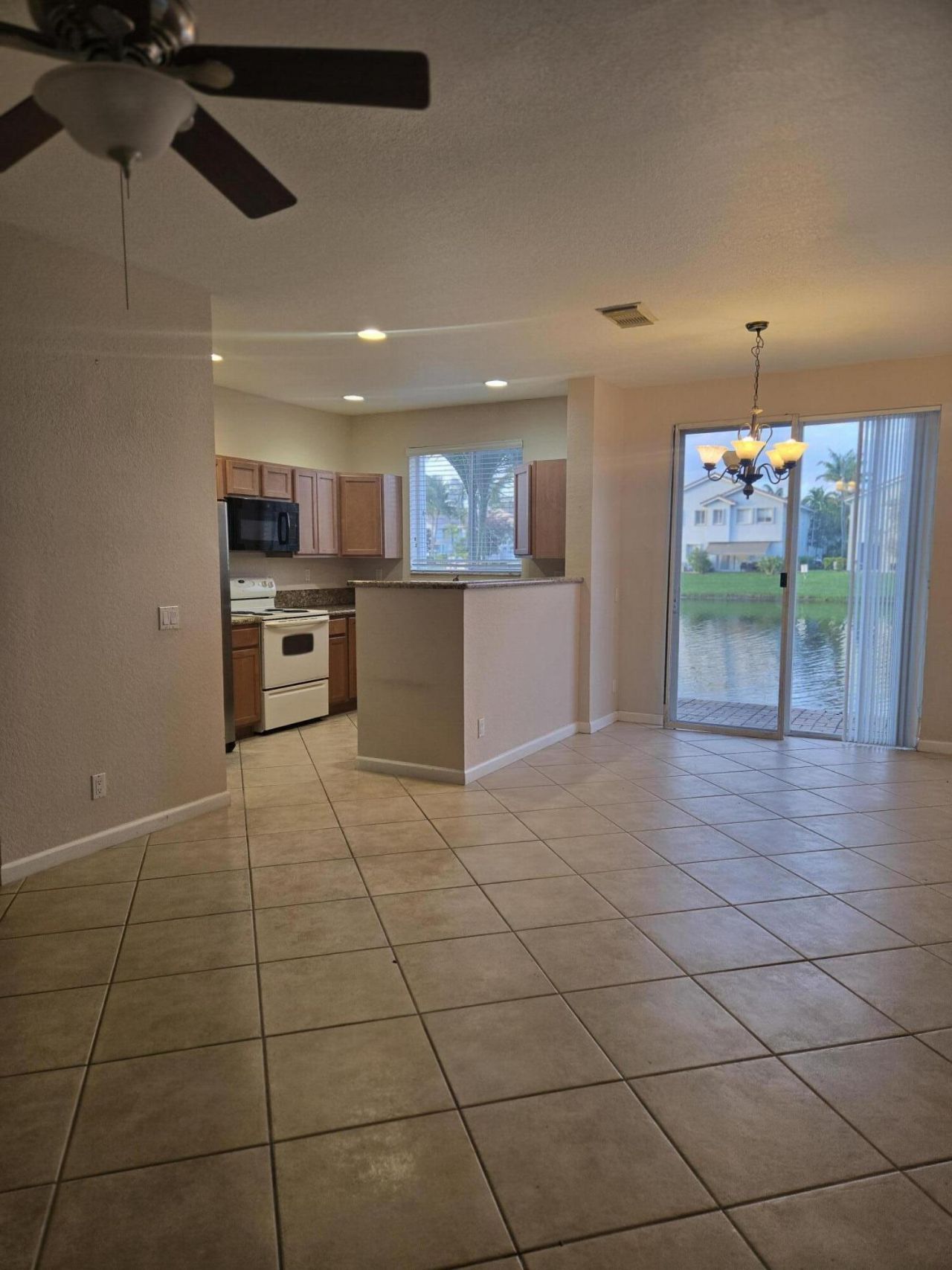 3182 Laurel Ridge Circle, Riviera Beach, FL 33404 Photo