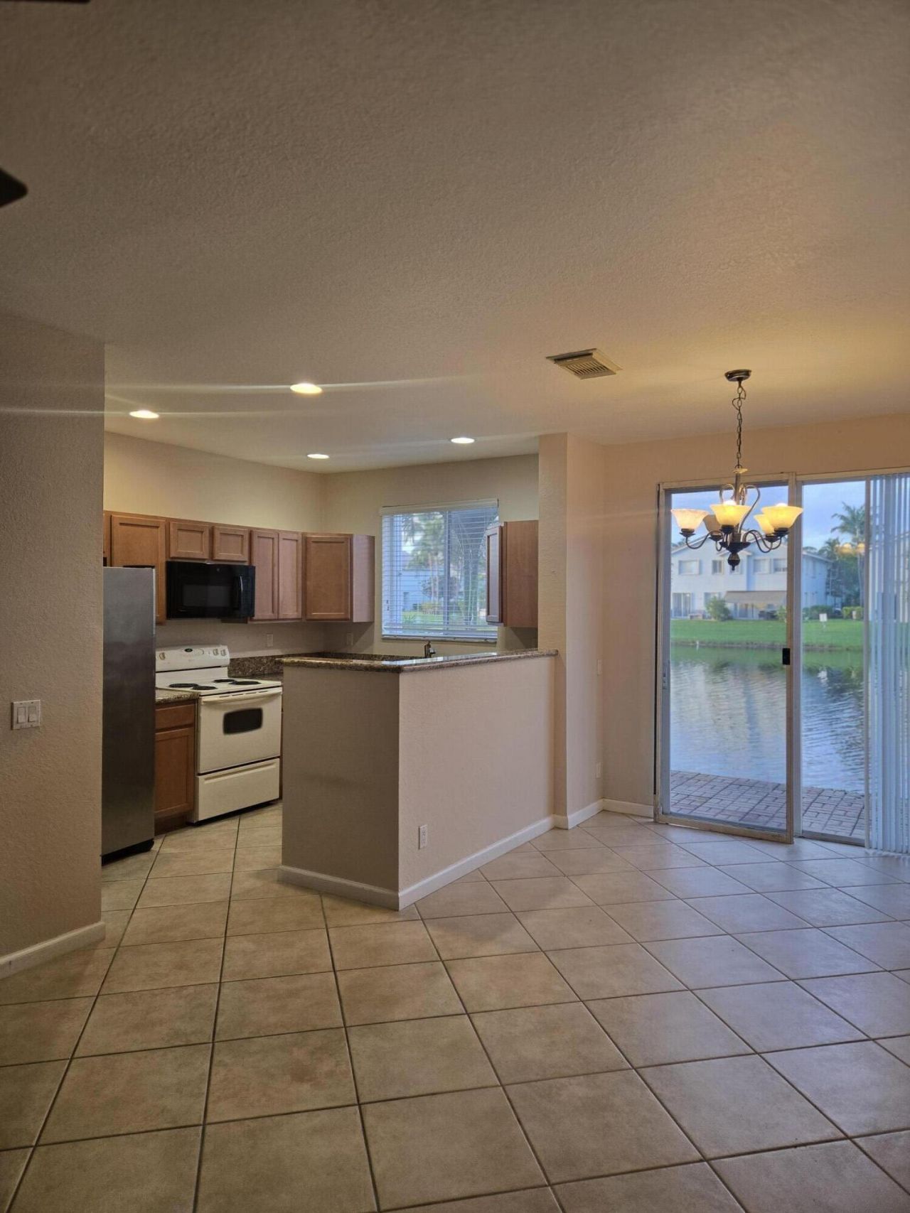 3182 Laurel Ridge Circle, Riviera Beach, FL 33404 Photo