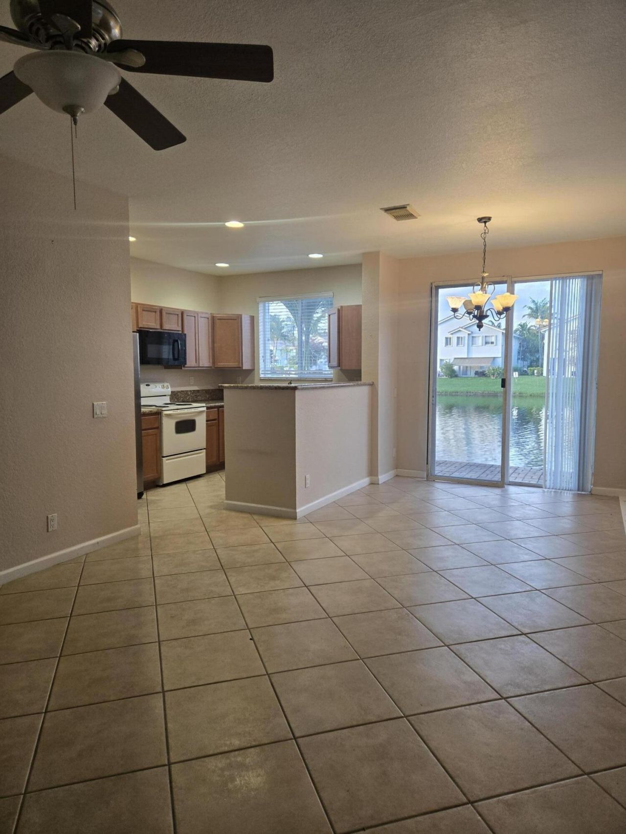 3182 Laurel Ridge Circle, Riviera Beach, FL 33404 Photo