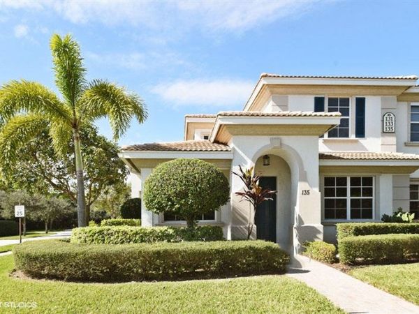 135 Evergrene Parkway, Unit 1-C, Palm Beach Gardens, FL 33410