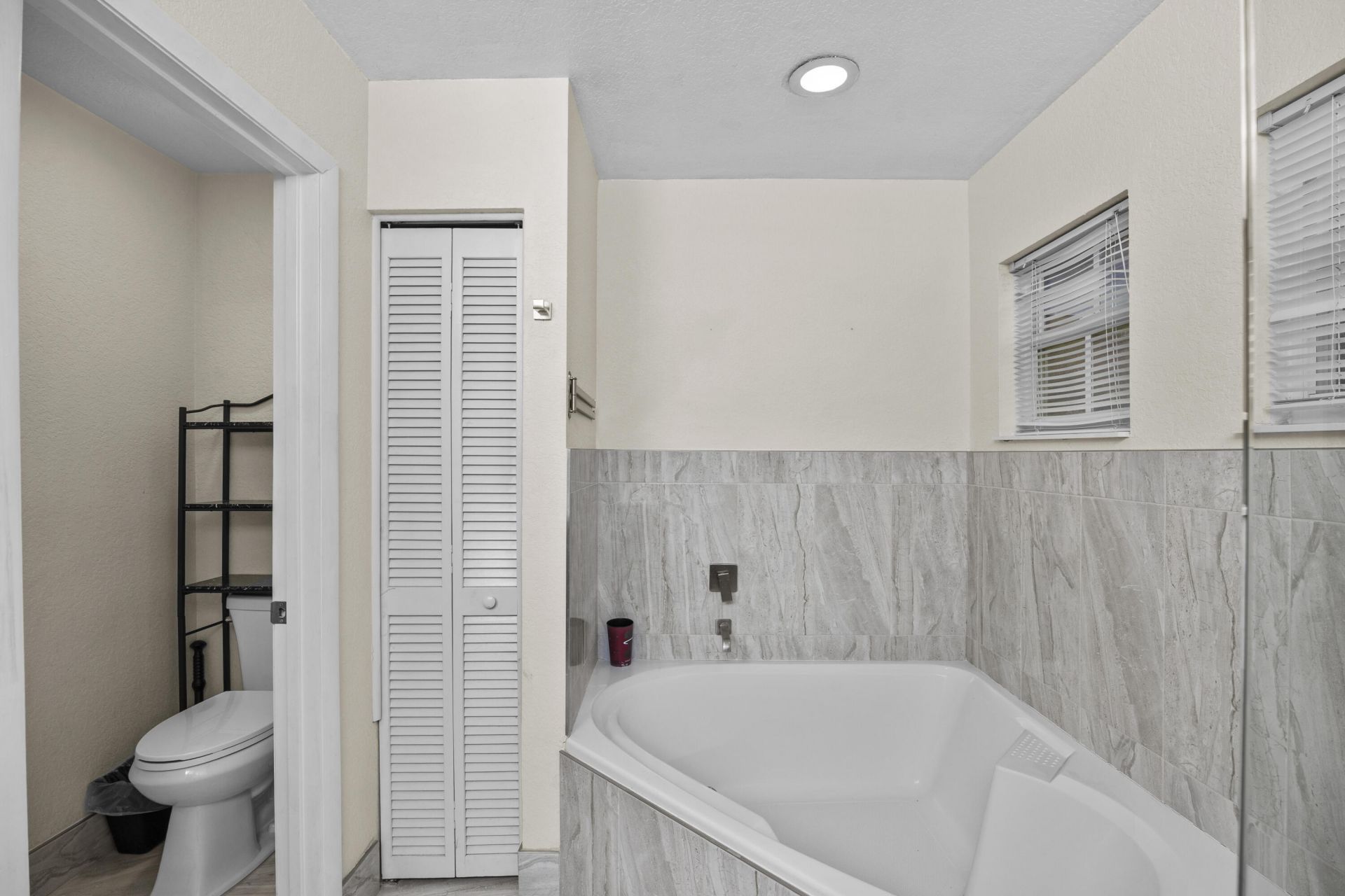 1622 S S Club Drive Drive, Wellington, FL 33414 Photo