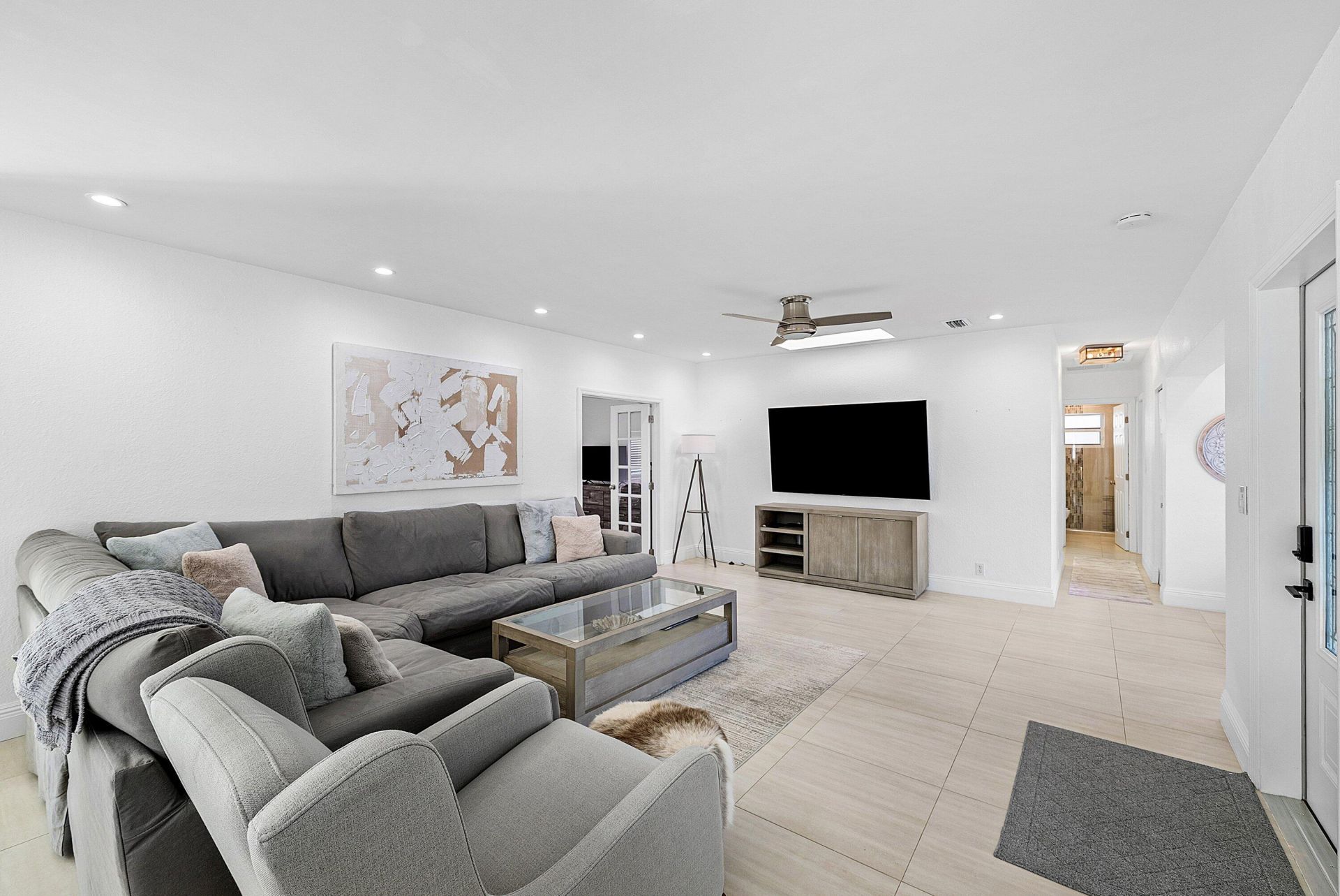 124 Oregon Lane, Boca Raton, FL 33487 Photo