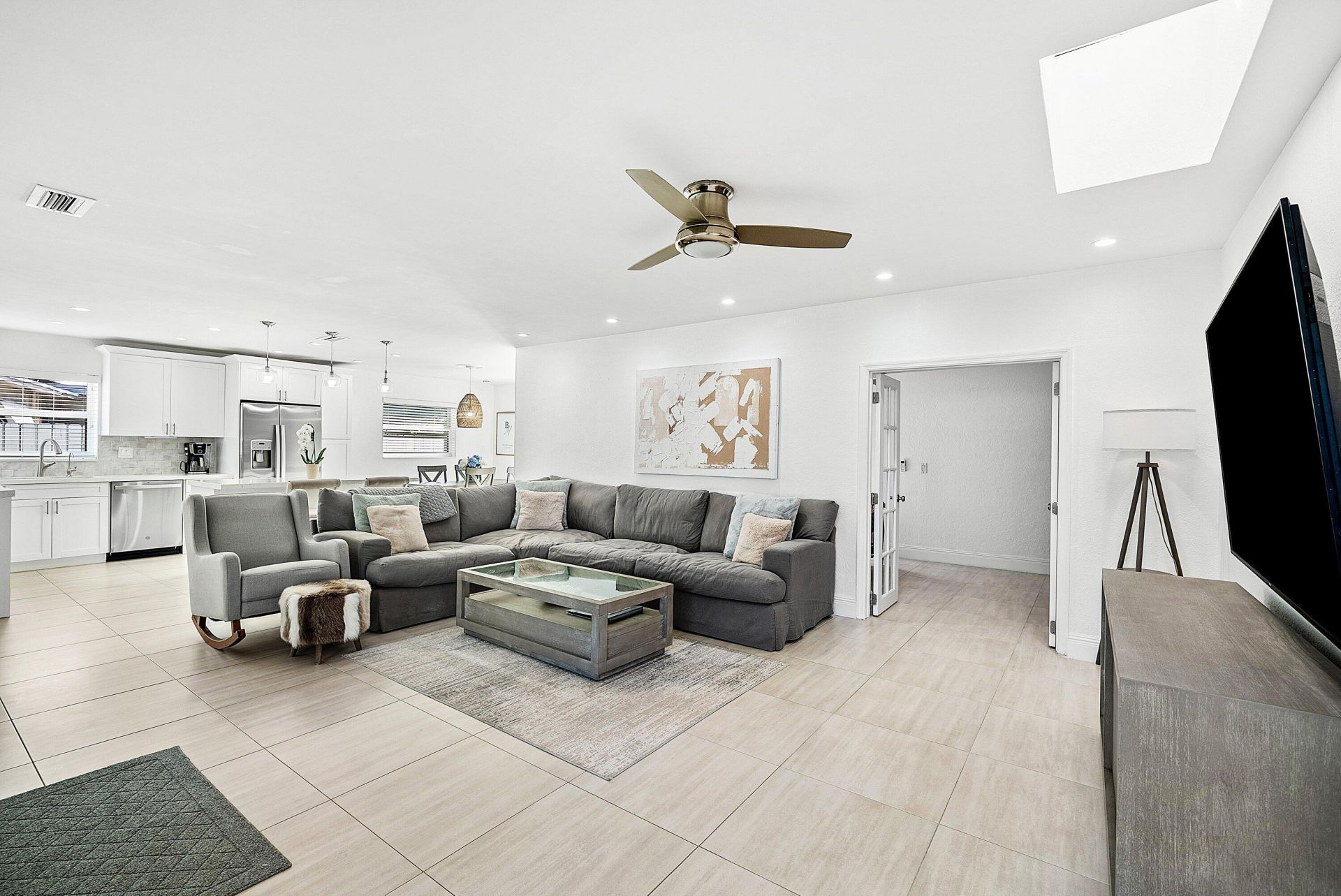 124 Oregon Lane, Boca Raton, FL 33487 Photo