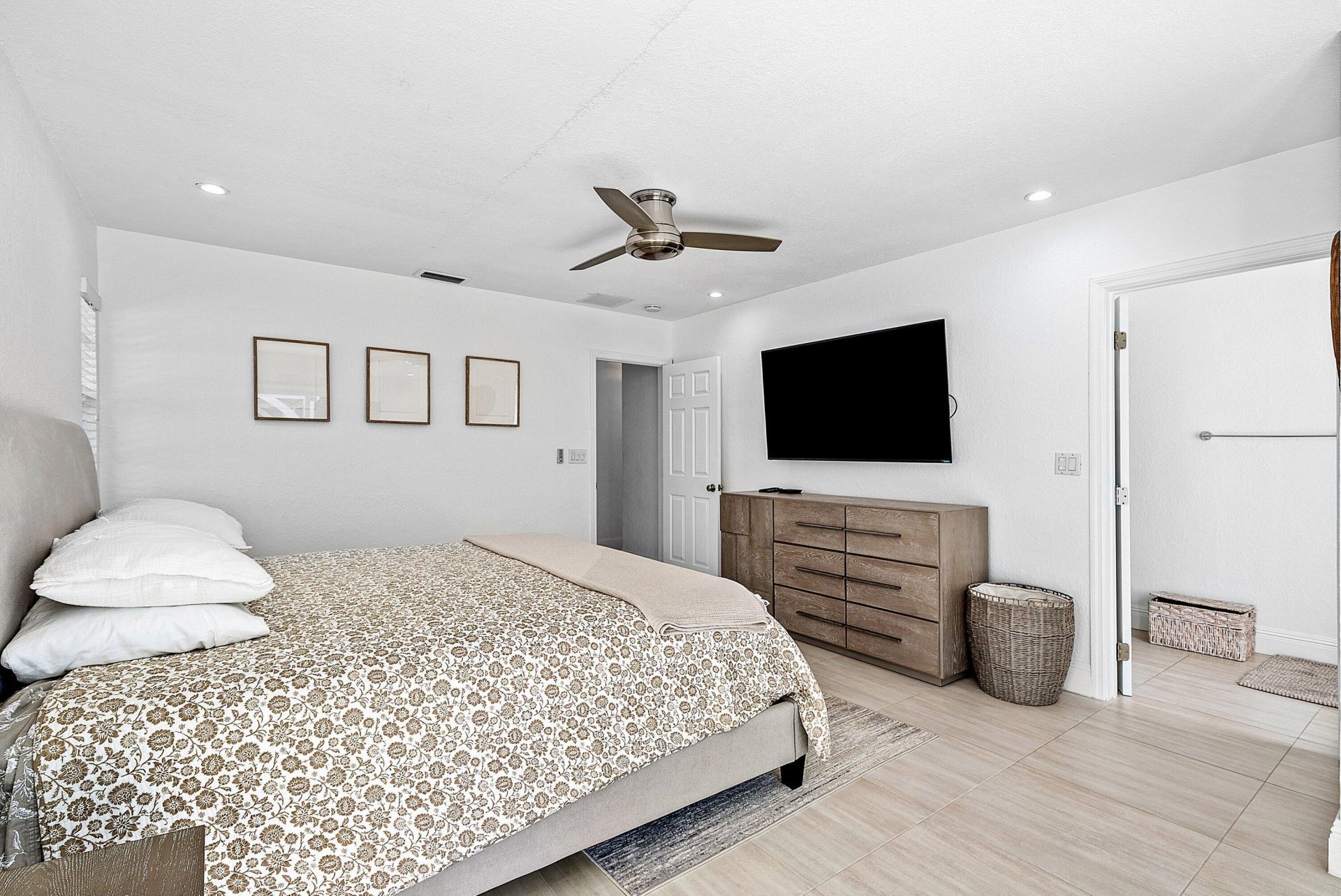 124 Oregon Lane, Boca Raton, FL 33487 Photo