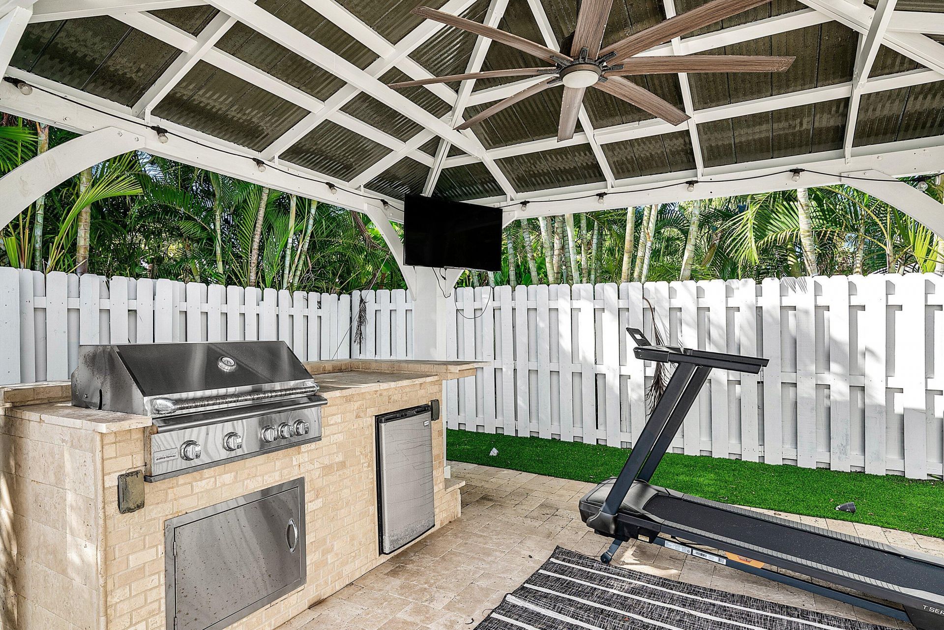 124 Oregon Lane, Boca Raton, FL 33487 Photo