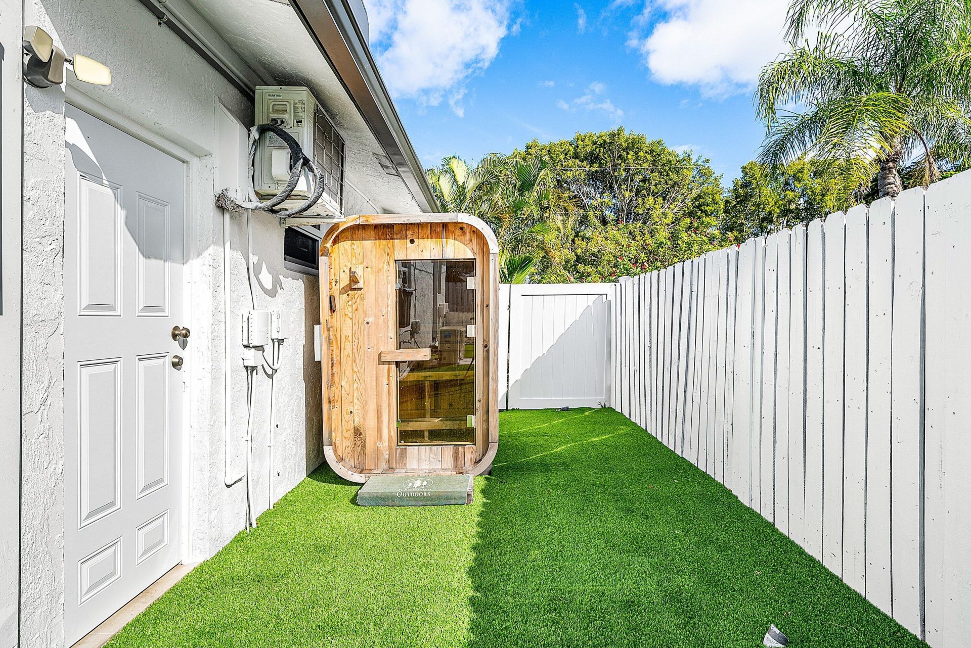 124 Oregon Lane, Boca Raton, FL 33487 Photo