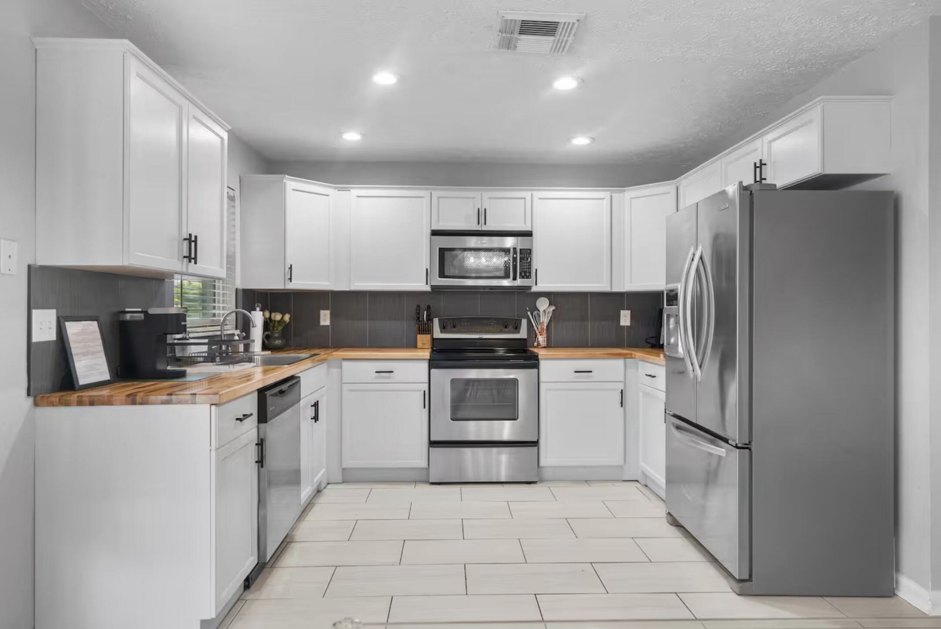 730 SE White Avenue, Port Saint Lucie, FL 34983 Photo
