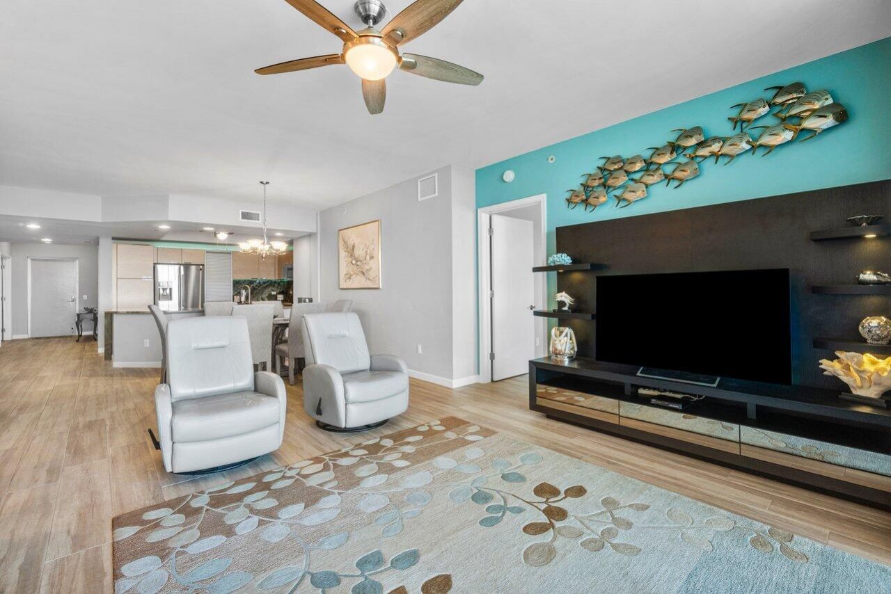 2640 Lake Shore Drive, Unit 711, Riviera Beach, FL 33404 Photo