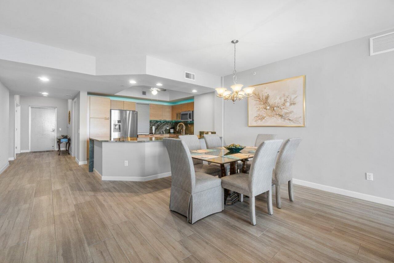 2640 Lake Shore Drive, Unit 711, Riviera Beach, FL 33404 Photo