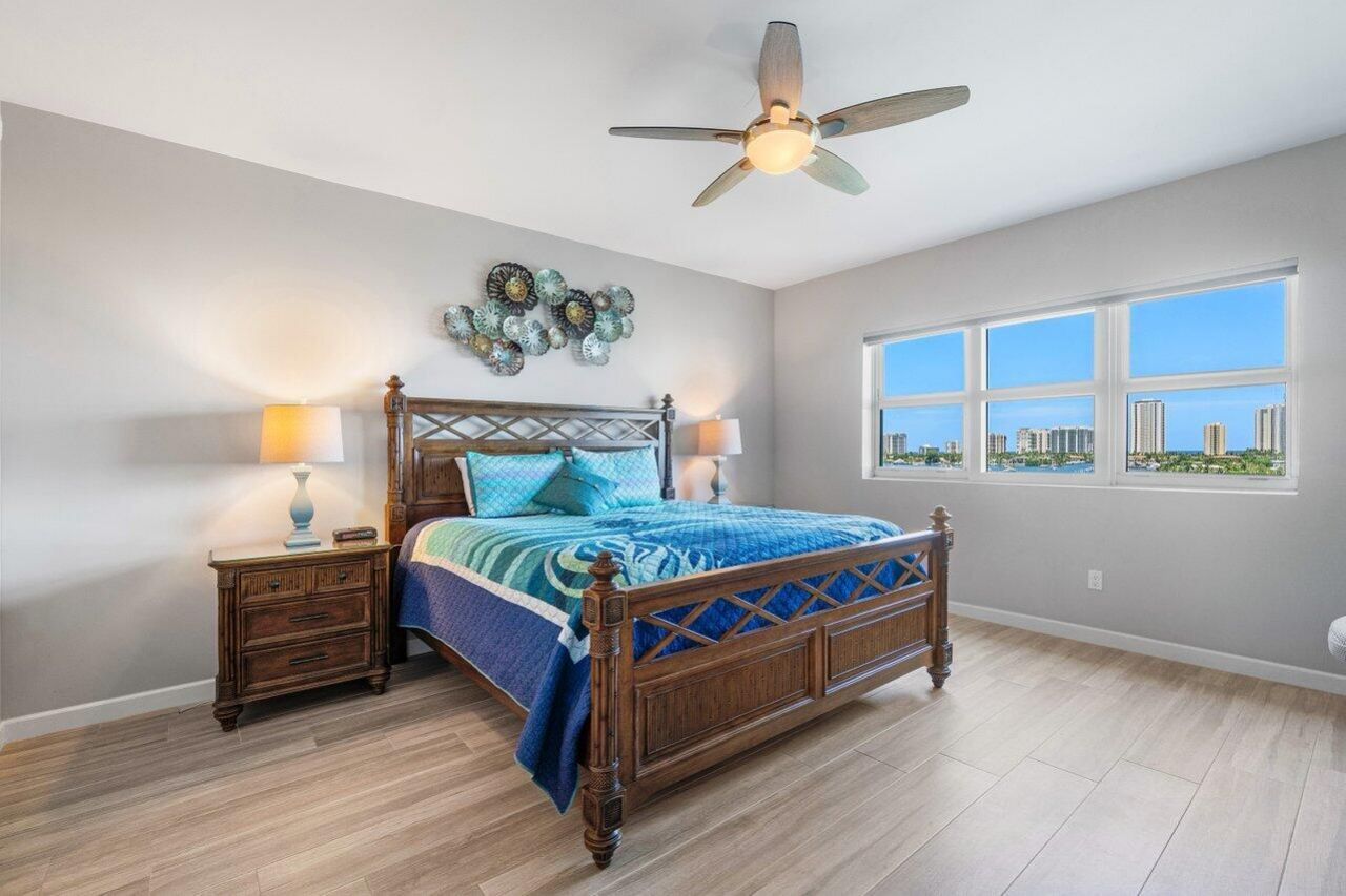 2640 Lake Shore Drive, Unit 711, Riviera Beach, FL 33404 Photo