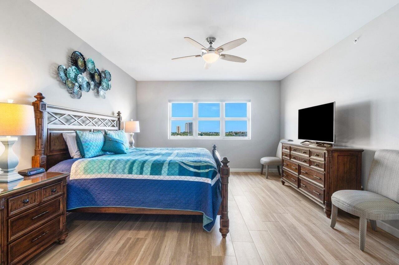 2640 Lake Shore Drive, Unit 711, Riviera Beach, FL 33404 Photo