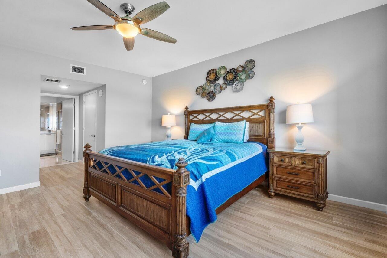 2640 Lake Shore Drive, Unit 711, Riviera Beach, FL 33404 Photo