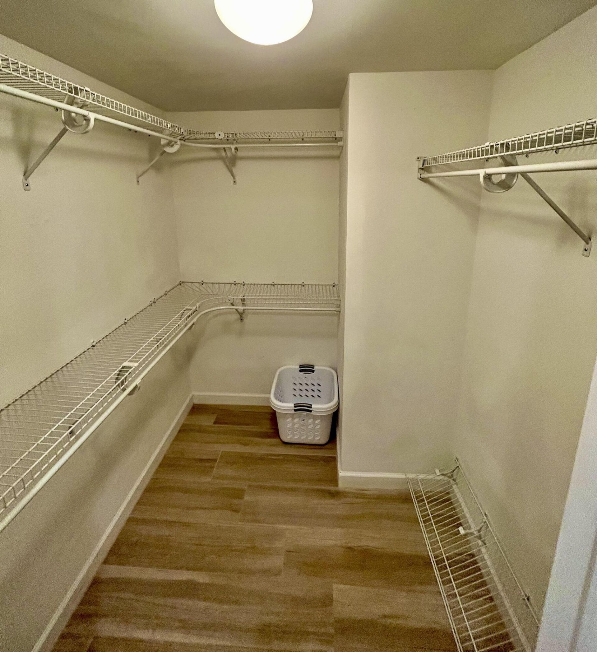 2640 Lake Shore Drive, Unit 711, Riviera Beach, FL 33404 Photo