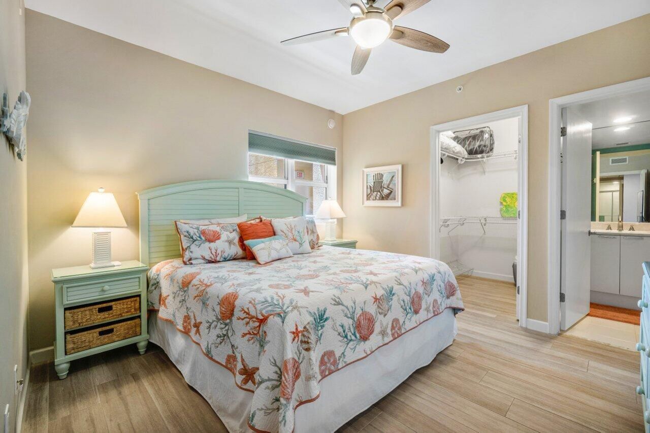 2640 Lake Shore Drive, Unit 711, Riviera Beach, FL 33404 Photo