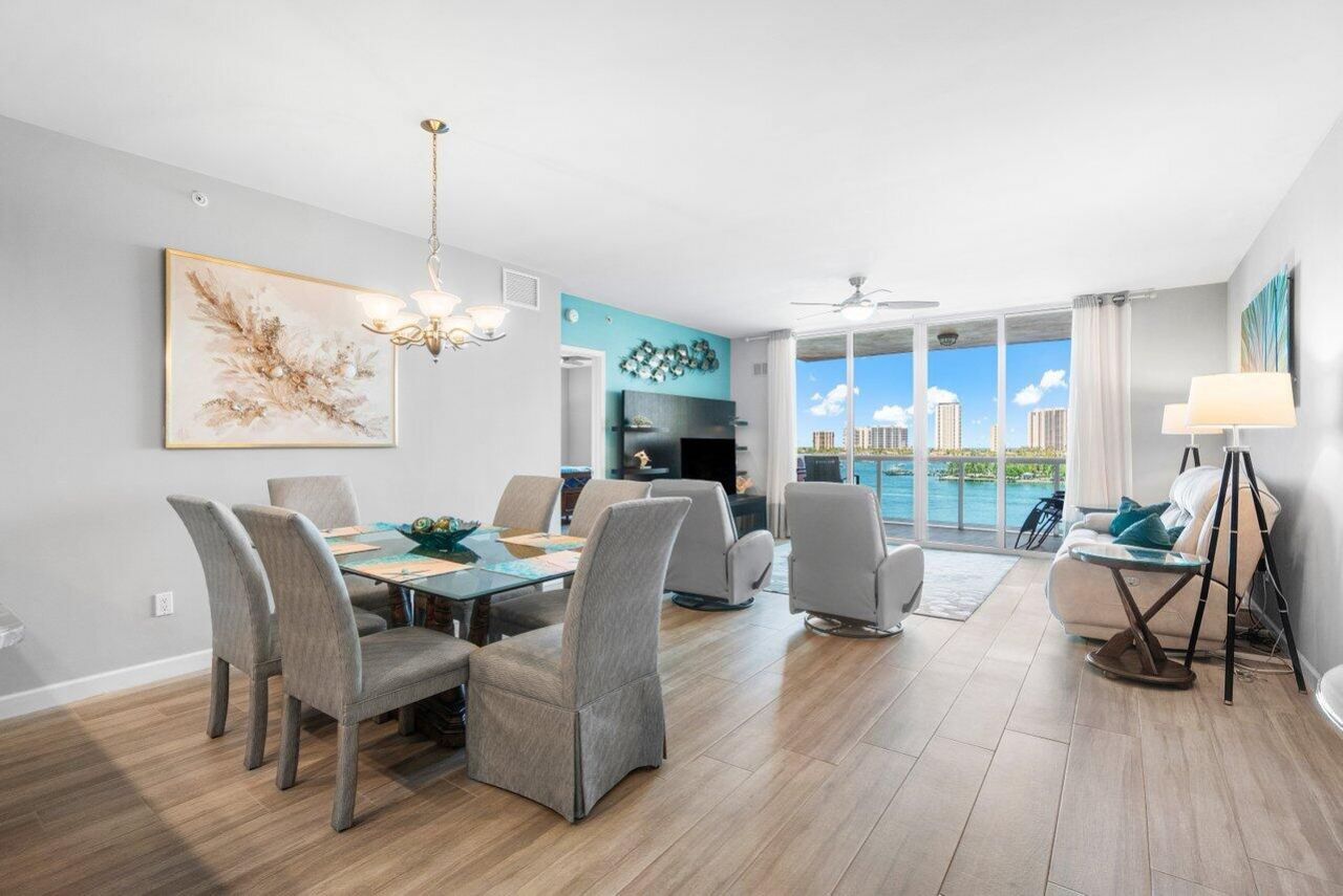 2640 Lake Shore Drive, Unit 711, Riviera Beach, FL 33404 Photo