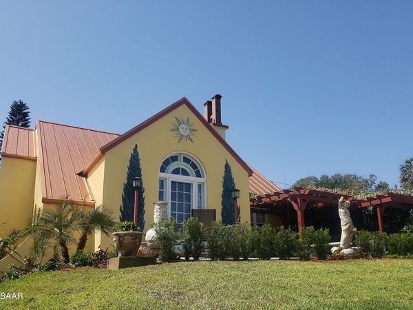 330 Bostwick Avenue, Daytona Beach, FL 32118