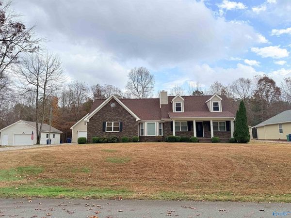 2046 Wedgewood Drive NE, Arab, AL 35016