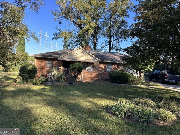 3552 Linecrest Road, Ellenwood, GA 30294