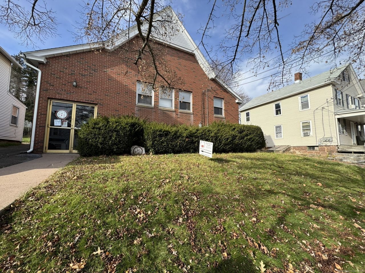 565 High, Middletown, CT 06457 Main Photo