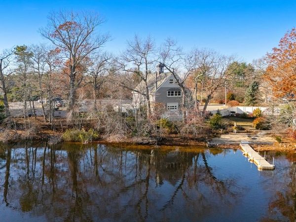 553 Monponsett St, Halifax, MA 02338