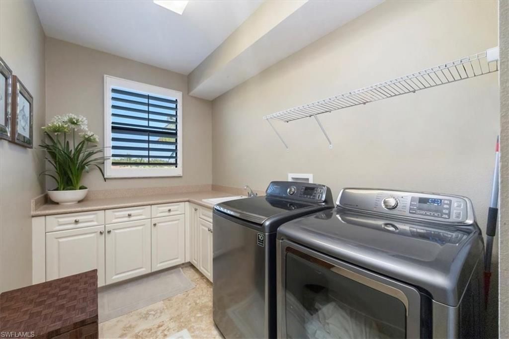 3821 Columbia Ct, Naples, FL 34119 Photo