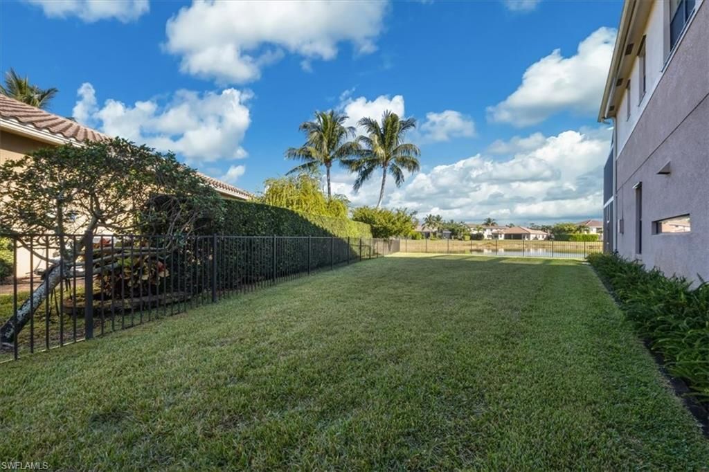 3821 Columbia Ct, Naples, FL 34119 Photo