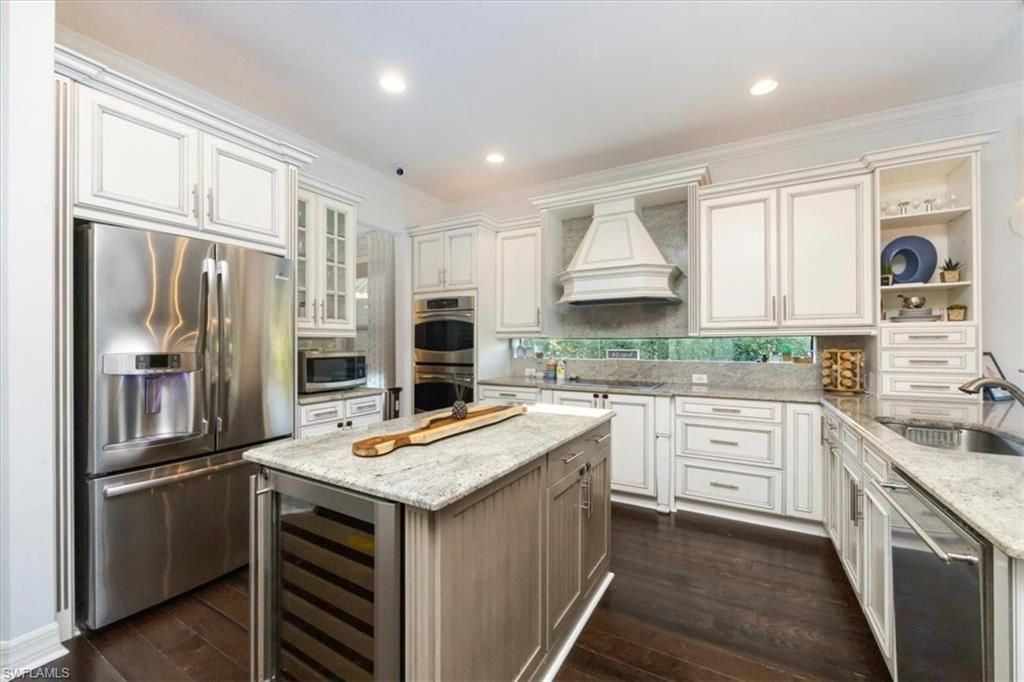3821 Columbia Ct, Naples, FL 34119 Photo