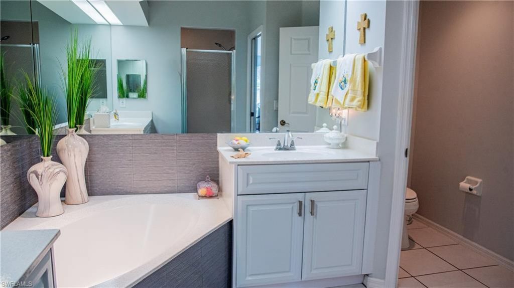 10711 Crooked River Rd, Unit 202, Estero, FL 34135 Photo