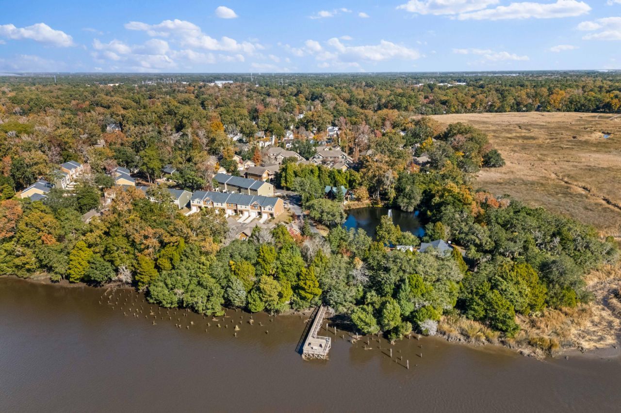 5548 Colonial Chatsworth Circle Photo 35