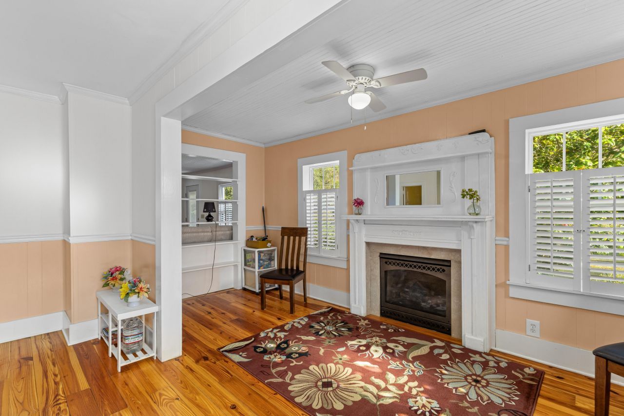 5615 Highway 165 Photo 18