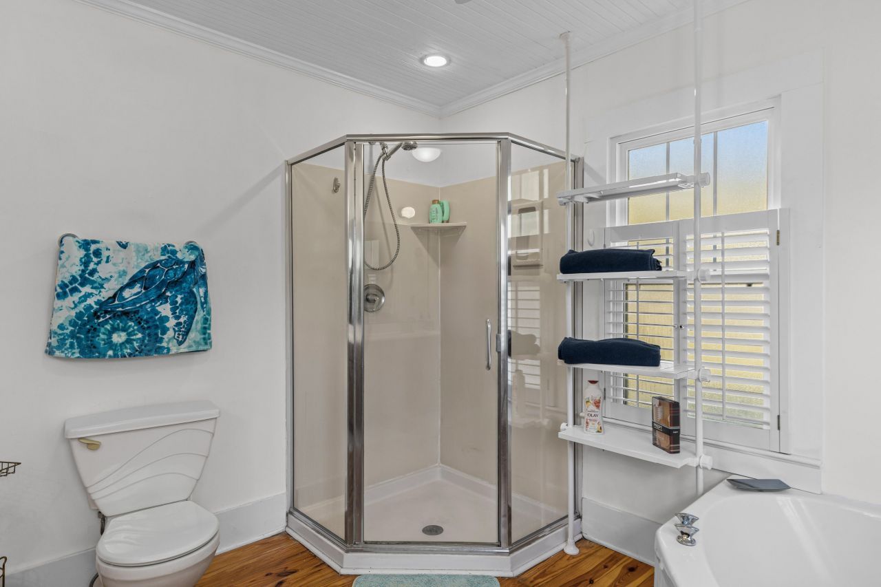 5615 Highway 165 Photo 25