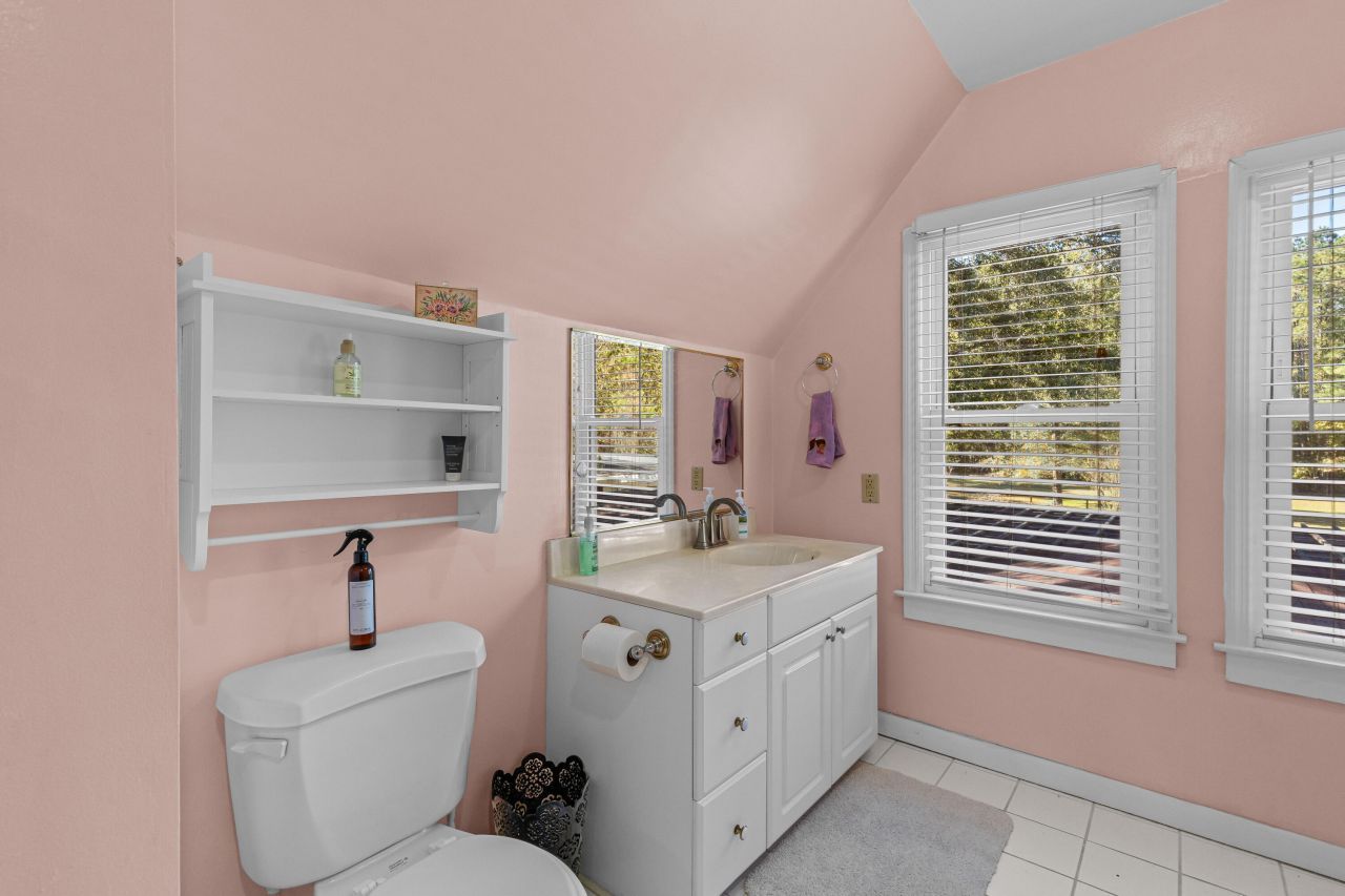 5615 Highway 165 Photo 31