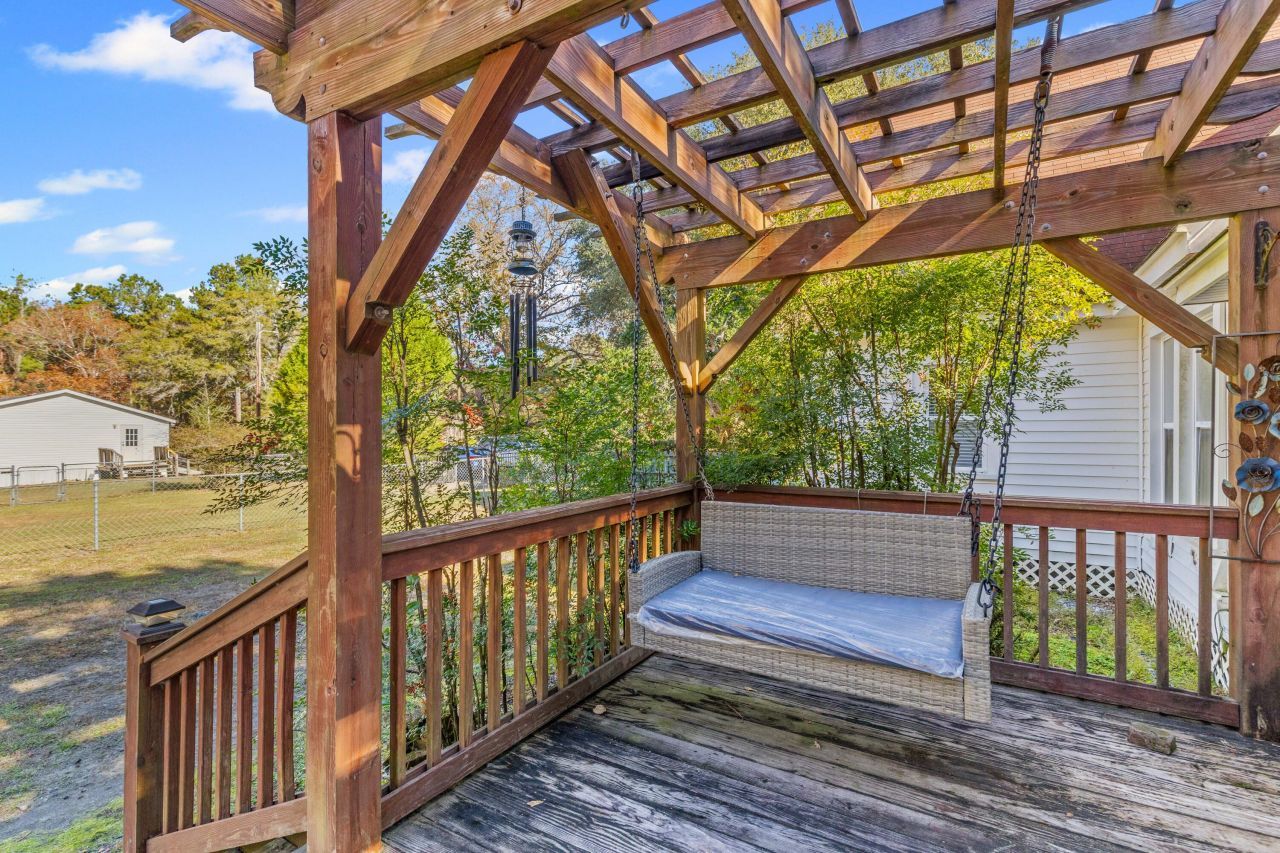 5615 Highway 165 Photo 38